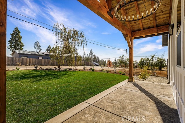 Detail Gallery Image 9 of 43 For 5887 Orrin Dr, Paradise,  CA 95969 - 2 Beds | 2 Baths