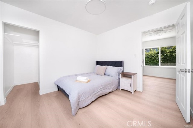 Detail Gallery Image 8 of 11 For 1009 W Myrtle, Santa Ana,  CA 92703 - 2 Beds | 1 Baths