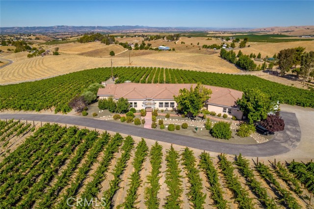 Detail Gallery Image 2 of 74 For 6172 Hawk Ridge Place, Paso Robles,  CA 93446 - 4 Beds | 3/1 Baths