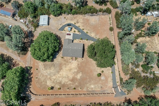 18501 Rustic Ridge Road, Lower Lake CA: https://media.crmls.org/medias/faa67317-7553-4c27-8c5a-38620b505d8e.jpg