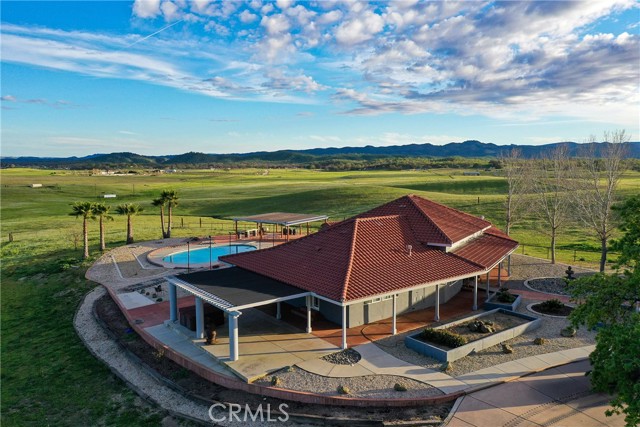 Detail Gallery Image 7 of 29 For 67911 Jolon Rd, Lockwood,  CA 93932 - 5 Beds | 2/1 Baths