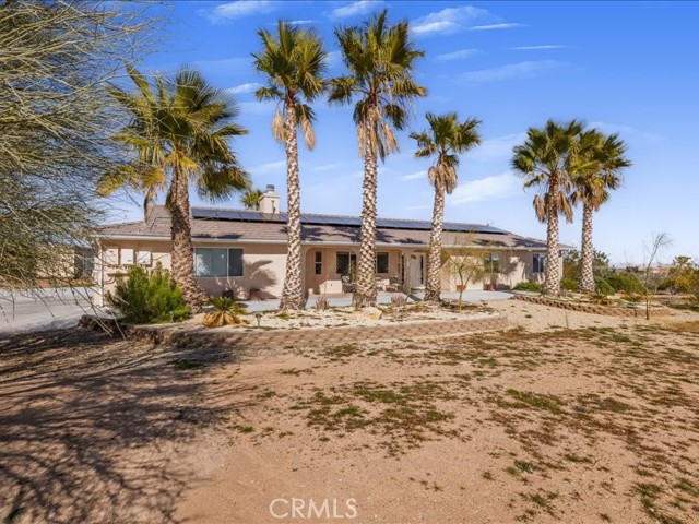 Detail Gallery Image 3 of 71 For 60208 Aberdeen, Joshua Tree,  CA 92252 - 3 Beds | 2/1 Baths