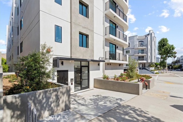 Detail Gallery Image 1 of 22 For 4383 Sepulveda Bld #303,  Sherman Oaks,  CA 91403 - 1 Beds | 1 Baths