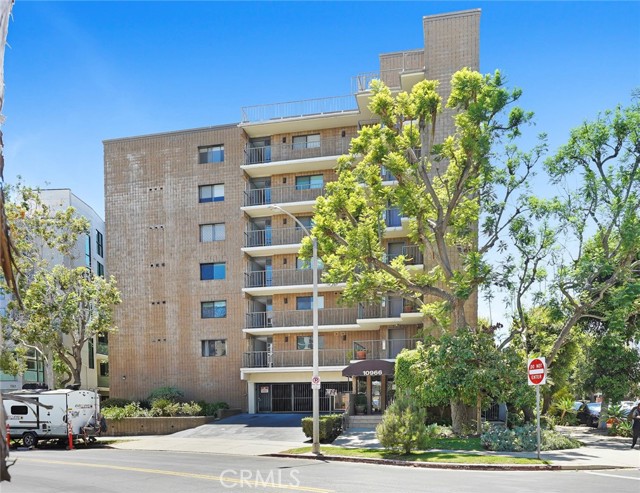 10966 Rochester AVE Unit: 1B