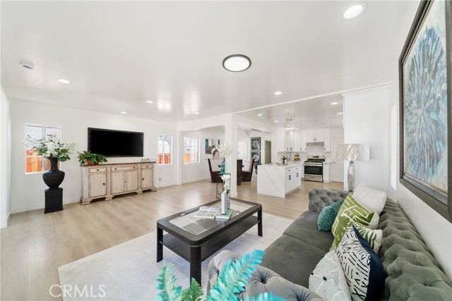 Detail Gallery Image 7 of 25 For 347 Stedman Place, Monrovia,  CA 91016 - 3 Beds | 3 Baths