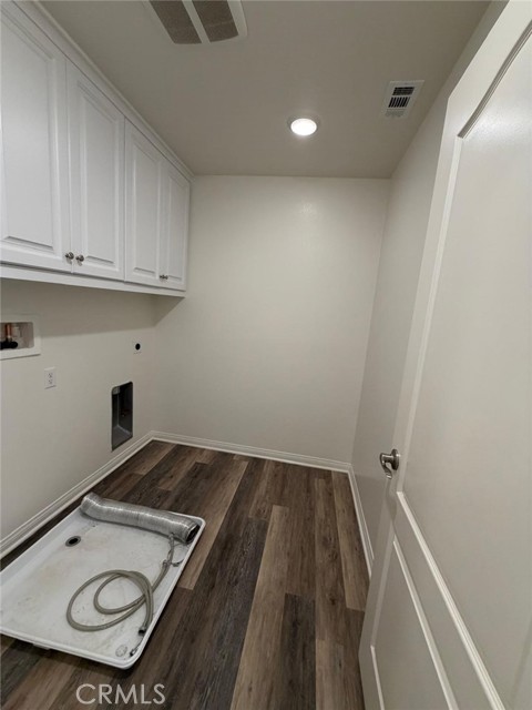 Detail Gallery Image 22 of 31 For 4009 Elderberry, Lake Elsinore,  CA 92530 - 5 Beds | 2/1 Baths