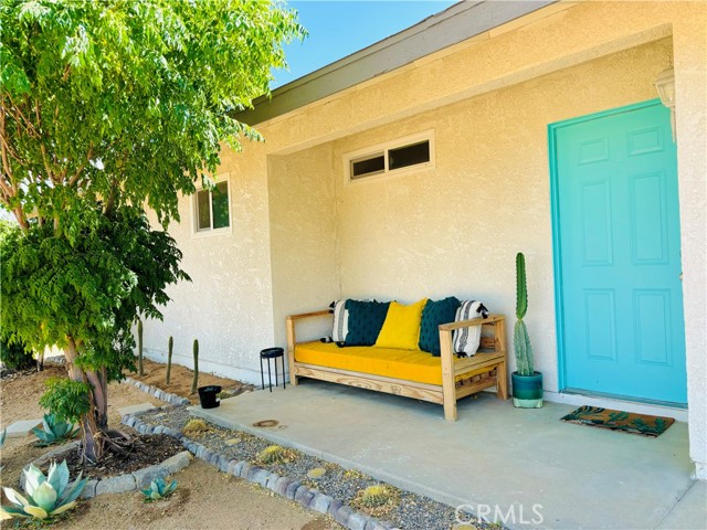 Detail Gallery Image 4 of 19 For 58207 Campanula St, Yucca Valley,  CA 92284 - 3 Beds | 1/1 Baths