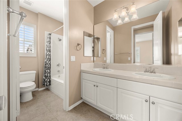 Detail Gallery Image 23 of 34 For 19940 Giovanni Ct, Yorba Linda,  CA 92886 - 4 Beds | 3 Baths