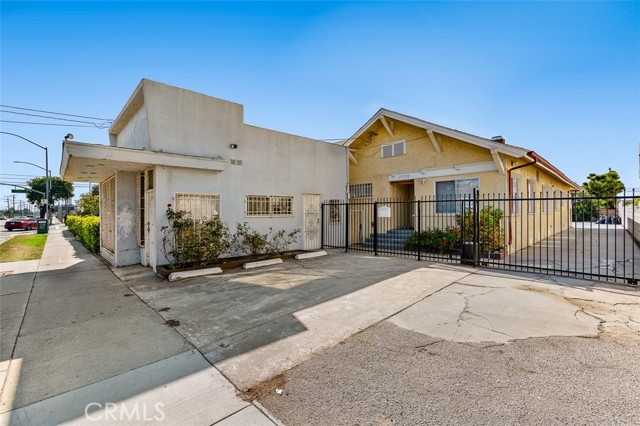 Detail Gallery Image 2 of 30 For 15731 S Normandie Ave, Gardena,  CA 90247 - 3 Beds | 2/1 Baths