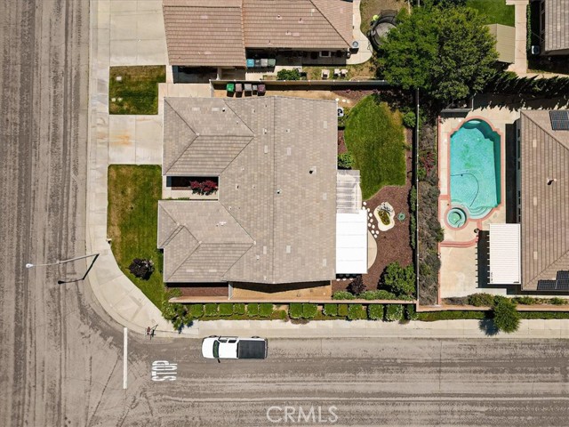 1467 Hunter Moon Way, Beaumont CA: https://media.crmls.org/medias/faacc847-d9c9-412a-a8ea-8e764a2bd194.jpg