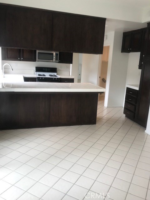 Detail Gallery Image 25 of 35 For 5 Laconia, Irvine,  CA 92614 - 3 Beds | 2/1 Baths