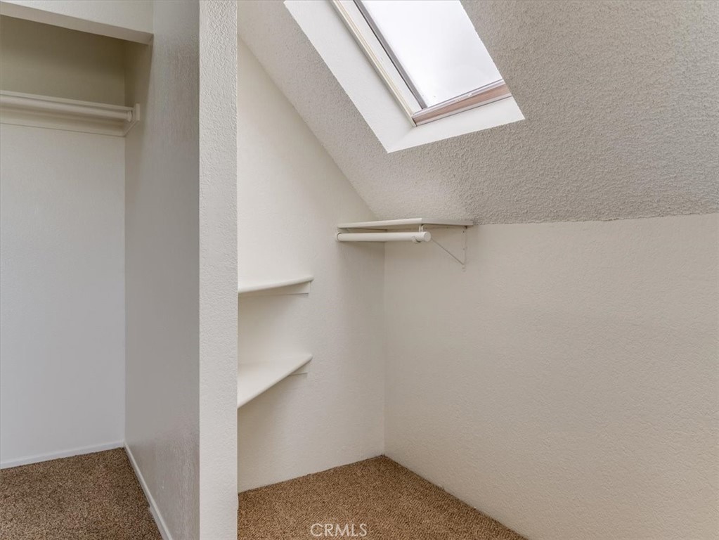 https://media.crmls.org/medias/faad209a-7786-4cce-a3c0-19e959b37f58.jpg?preset=X-Large