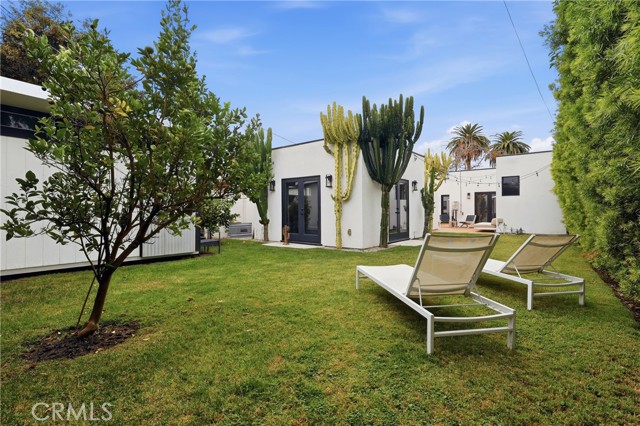 2932 Edgehill photo 54