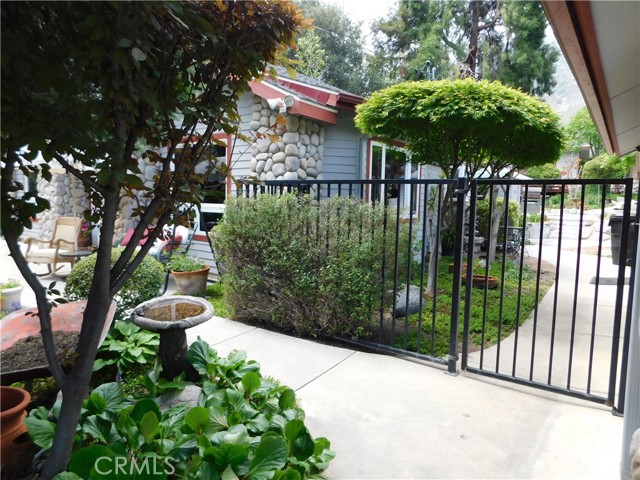 36976 SYCAMORE Drive, Mountain Home Village CA: https://media.crmls.org/medias/faadf291-7388-4929-9653-3264c7a27af7.jpg