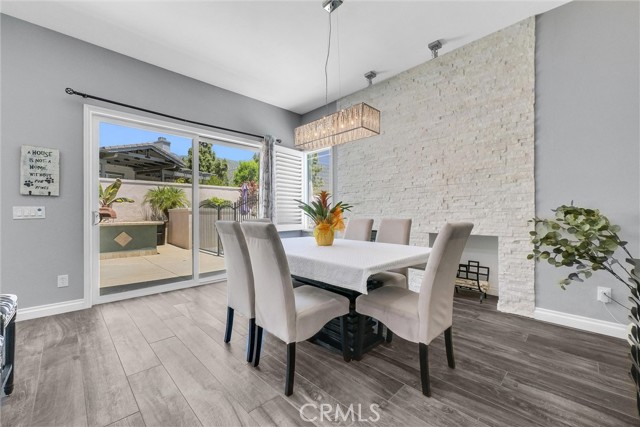 5520 Meadowbrook Court, Rancho Cucamonga CA: https://media.crmls.org/medias/faae358e-90b9-492c-925d-bf460e9a1f97.jpg