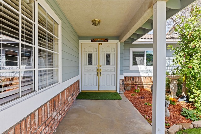 Detail Gallery Image 5 of 39 For 30841 Long Point, Canyon Lake,  CA 92587 - 3 Beds | 2 Baths