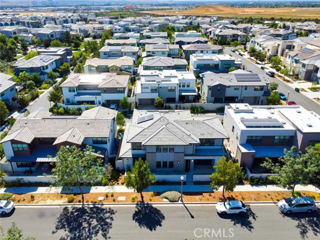 133 Aspect, Irvine CA: https://media.crmls.org/medias/faae9eed-943c-43c8-8c35-59bcec40e8db.jpg