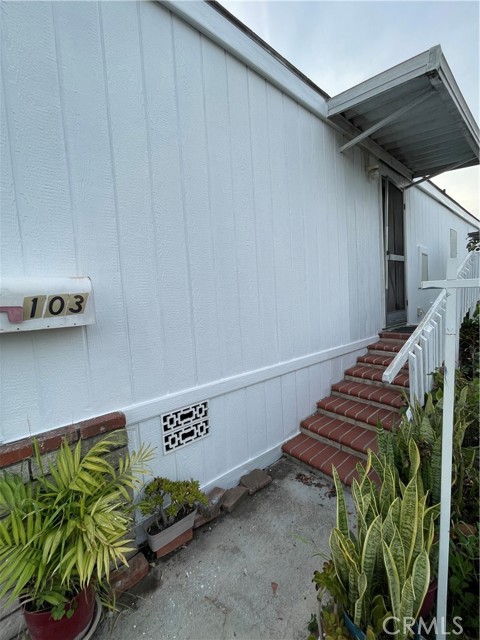 Detail Gallery Image 4 of 8 For 306 Sullivan St. Spc #103, Santa Ana,  CA 92704 - 2 Beds | 2 Baths