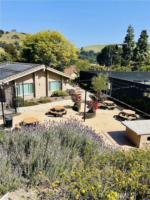 15375 Feldspar Drive, Chino Hills CA: https://media.crmls.org/medias/faaf8177-f68a-4e1b-9f8c-1571563d3e1b.jpg