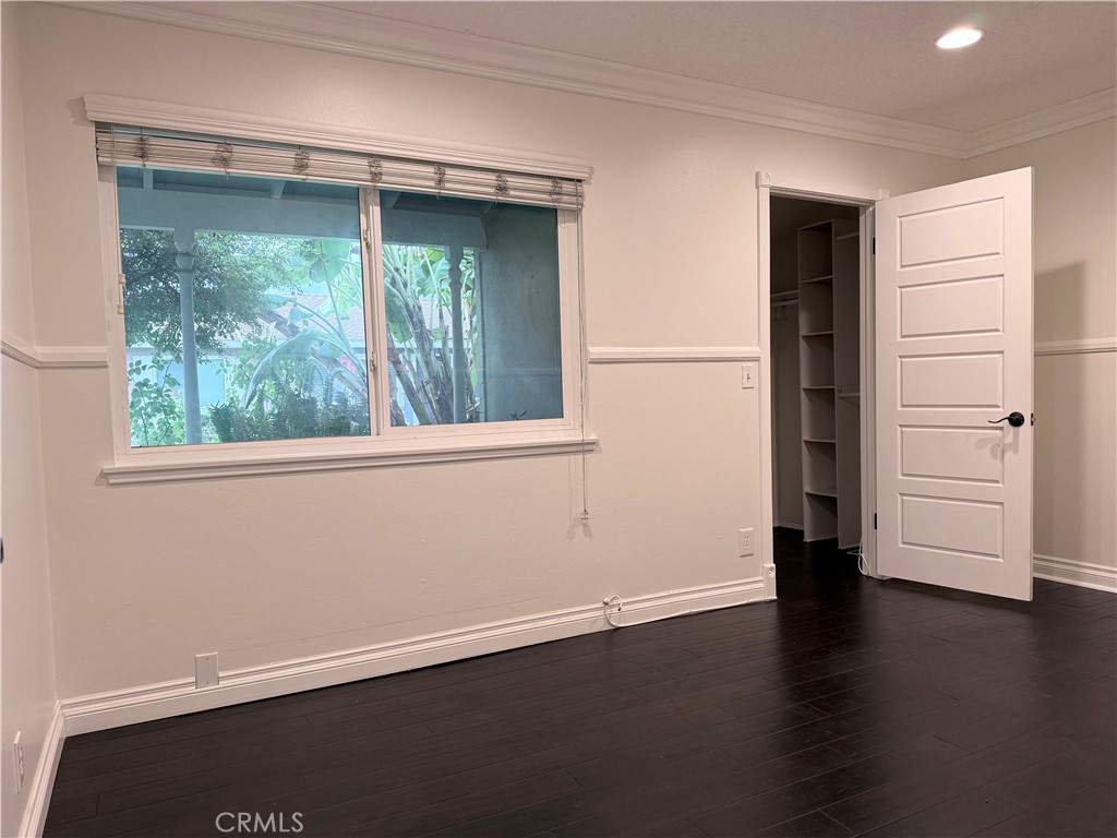 MLS #OC25280778 image #6