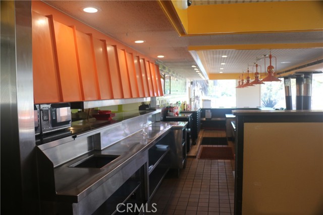 1585 Calle Joaquin, San Luis Obispo, California 93405, ,Commercial Lease,For Rent,1585 Calle Joaquin,CRPI25132235