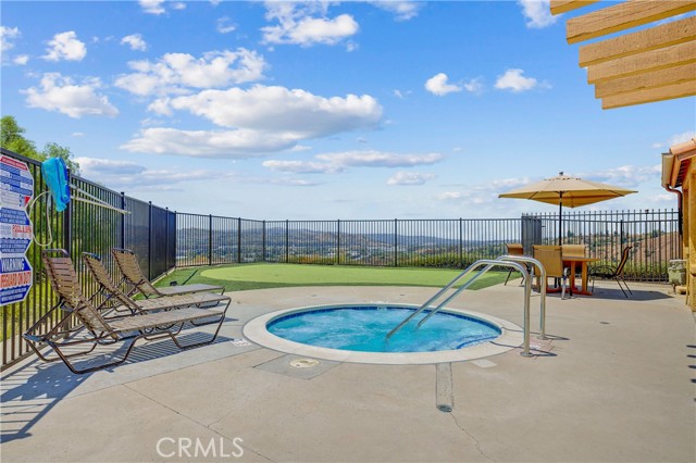 Detail Gallery Image 10 of 72 For 5460 Copper Canyon Rd 4e,  Yorba Linda,  CA 92887 - 2 Beds | 2 Baths