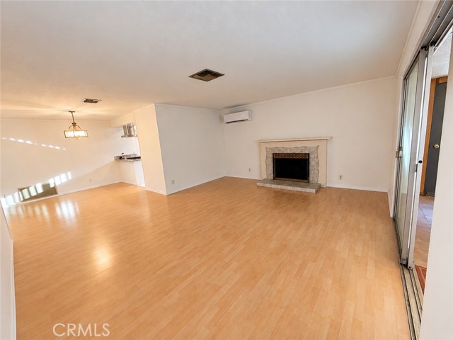 10883 Vinedale photo 11