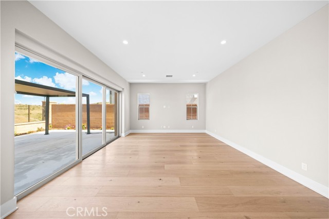 130 Mossvine, Irvine CA: https://media.crmls.org/medias/fab00877-b488-4707-96ee-27a84956a172.jpg