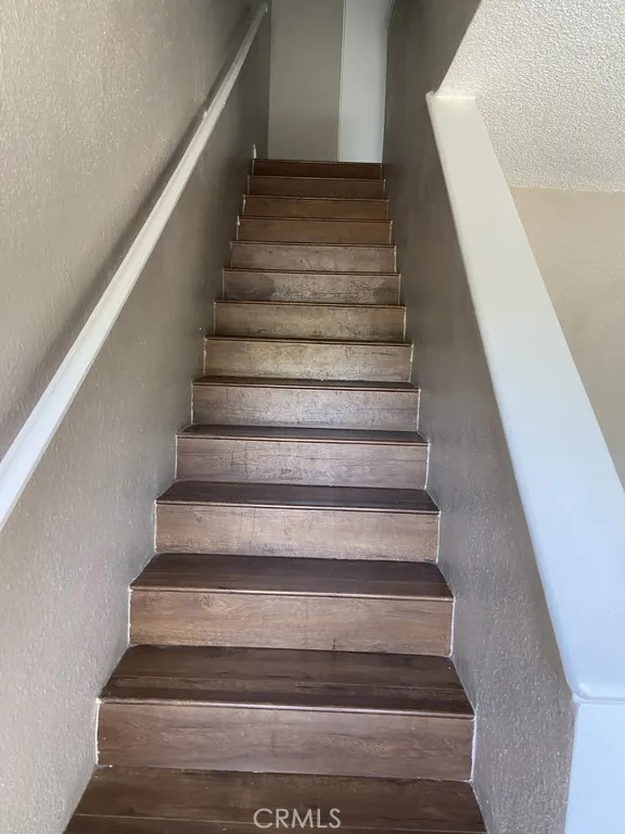264 W Jackson Street, Rialto CA: https://media.crmls.org/medias/fab06cdf-2d6a-44b9-af66-cd0e45593494.jpg