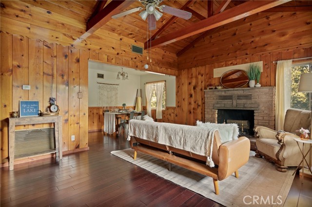 Detail Gallery Image 12 of 48 For 720 Rocky, Crestline,  CA 92325 - 3 Beds | 2 Baths