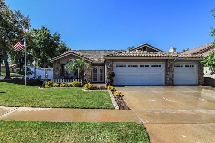 730 Black Oak Circle