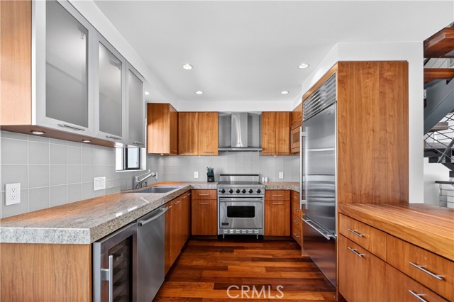 Detail Gallery Image 38 of 39 For 102 Blue Lagoon, Laguna Beach,  CA 92651 - 3 Beds | 3 Baths