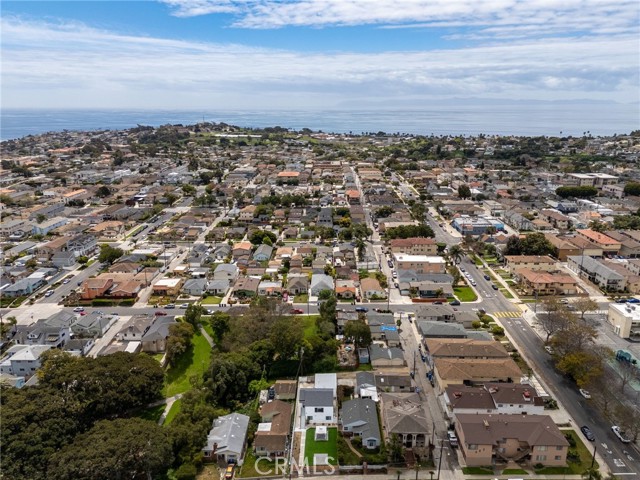 961 W 21st, San Pedro CA: https://media.crmls.org/medias/fab3487a-dc18-448f-8da0-4080859d3b41.jpg