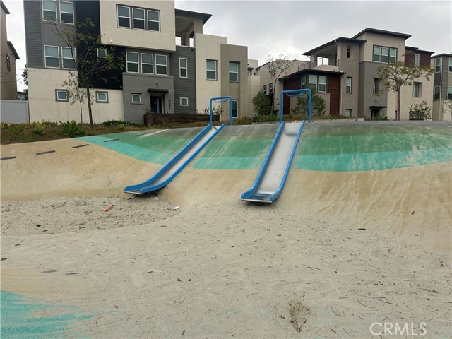 Detail Gallery Image 17 of 27 For 10547 Coupland Way, San Diego,  CA 92126 - 2 Beds | 3 Baths