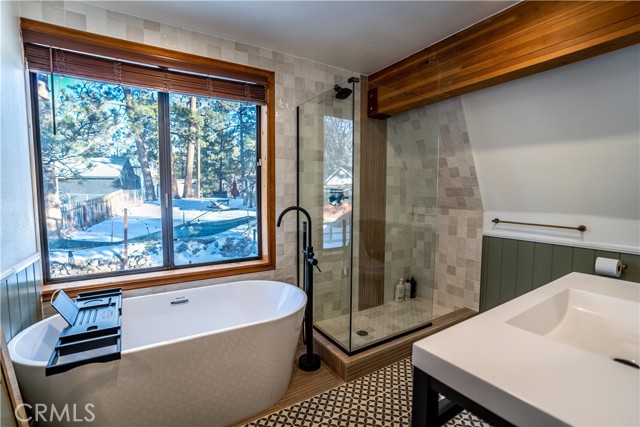 Detail Gallery Image 22 of 39 For 725 Temple Ln, Big Bear Lake,  CA 92315 - 3 Beds | 2/1 Baths