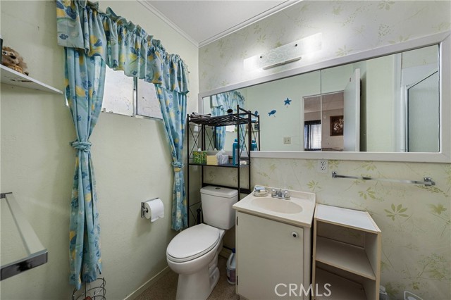 Detail Gallery Image 10 of 35 For 14051 - 14043 Lakeshore Dr #5 & 6,  Clearlake,  CA 95422 - 2 Beds | 2 Baths