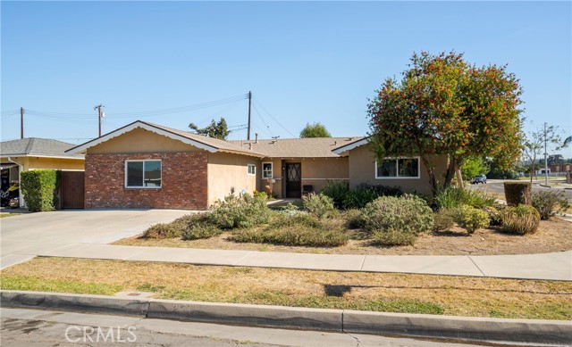 Detail Gallery Image 3 of 36 For 702 Helmsdale Ave, La Puente,  CA 91744 - 4 Beds | 2 Baths