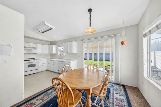 Detail Gallery Image 19 of 34 For 2995 Joshua, Hemet,  CA 92545 - 3 Beds | 2 Baths