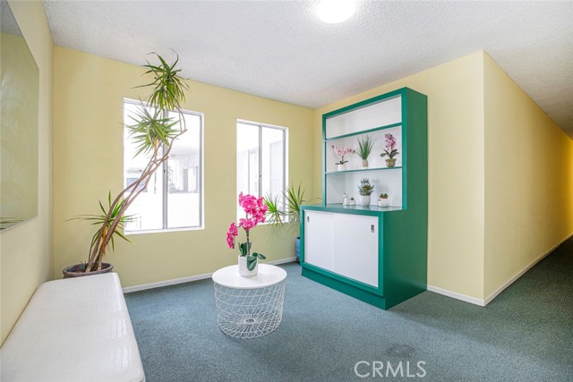 1422 Rock Glen Avenue, Glendale CA: https://media.crmls.org/medias/fab6f24b-877c-4fd2-a8a6-c372ad675d7f.jpg