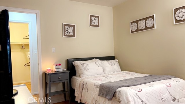 Detail Gallery Image 11 of 32 For 11252 Peach Grove St #107,  North Hollywood,  CA 91601 - 2 Beds | 2 Baths