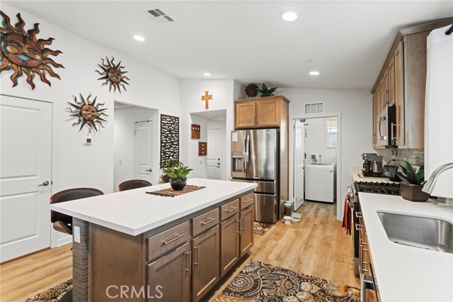 Detail Gallery Image 4 of 33 For 1648 Beacon, Beaumont,  CA 92223 - 2 Beds | 2 Baths