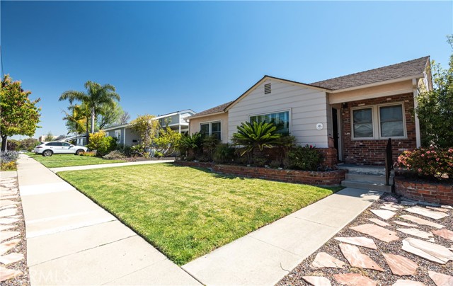 1508 Lynngrove Drive, Manhattan Beach, California 90266, 3 Bedrooms Bedrooms, ,1 BathroomBathrooms,Residential,Sold,Lynngrove,SB23069976