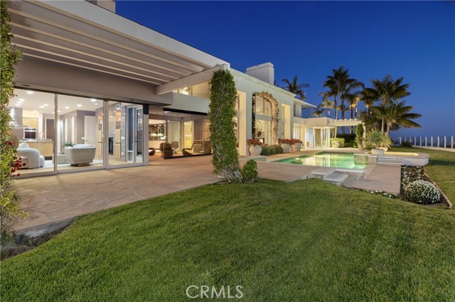 Detail Gallery Image 9 of 36 For 3 Sea Shell, Newport Coast,  CA 92657 - 6 Beds | 6/1 Baths