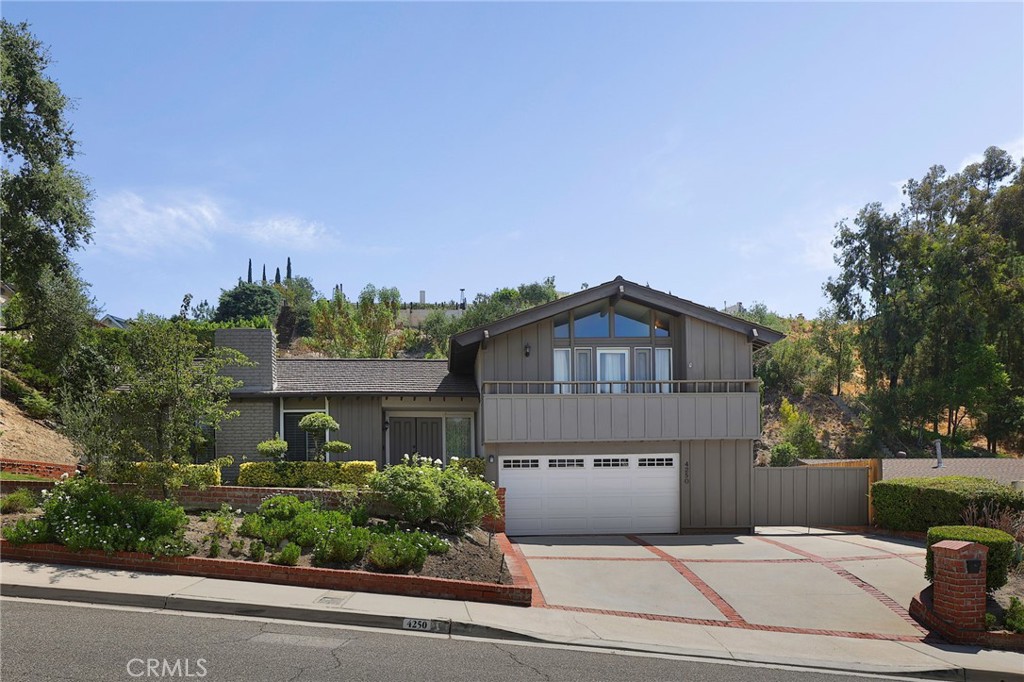 4250 Meadow Lark Drive