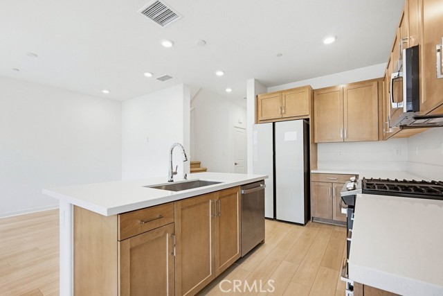 Detail Gallery Image 12 of 75 For 3925 Lavine, Corona,  CA 92883 - 3 Beds | 2/1 Baths