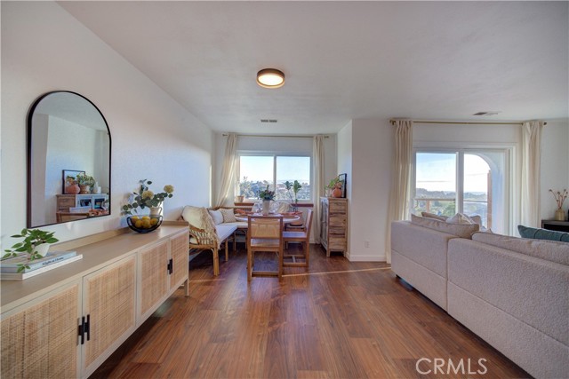 Detail Gallery Image 8 of 26 For 650 Vista Pacifica Cir, Pismo Beach,  CA 93449 - 2 Beds | 2/1 Baths