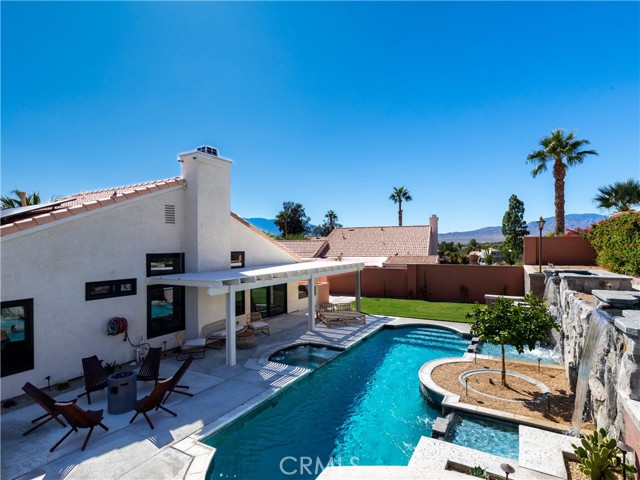 65800 Avenida Ladera, Desert Hot Springs CA: https://media.crmls.org/medias/fabaf41e-a9e2-4466-b9e4-733763226ffe.jpg