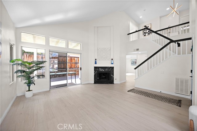 Detail Gallery Image 3 of 28 For 2407 Galisteo St, Corona,  CA 92882 - 3 Beds | 2/1 Baths