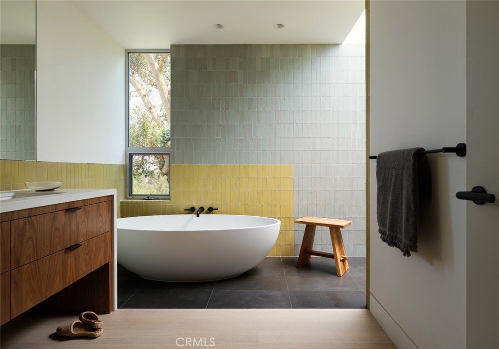 Fabb7581 5f95 4774 B7e8 F26bc43b7e35