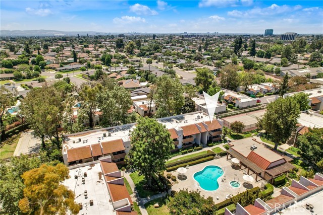 17562 Vandenberg Lane, Tustin CA: https://media.crmls.org/medias/fabb960e-45c7-4821-9aab-aa68e95ffa4b.jpg